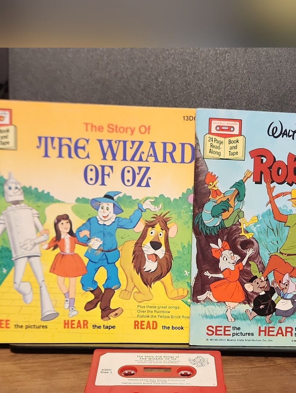 The Wizard of Oz Kids & Robin Hood Storybook Tape - Yellow Cover